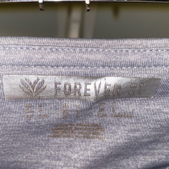 Forever 21 capri leggings - Picture 6 of 6